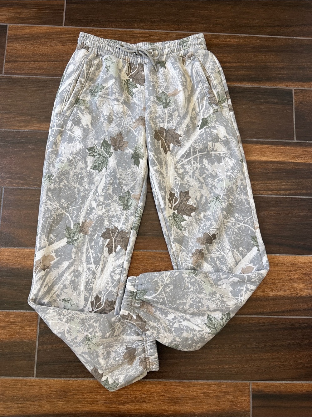 Abercrombie & Fitch Camouflage Print Joggers - Picture 4 of 6